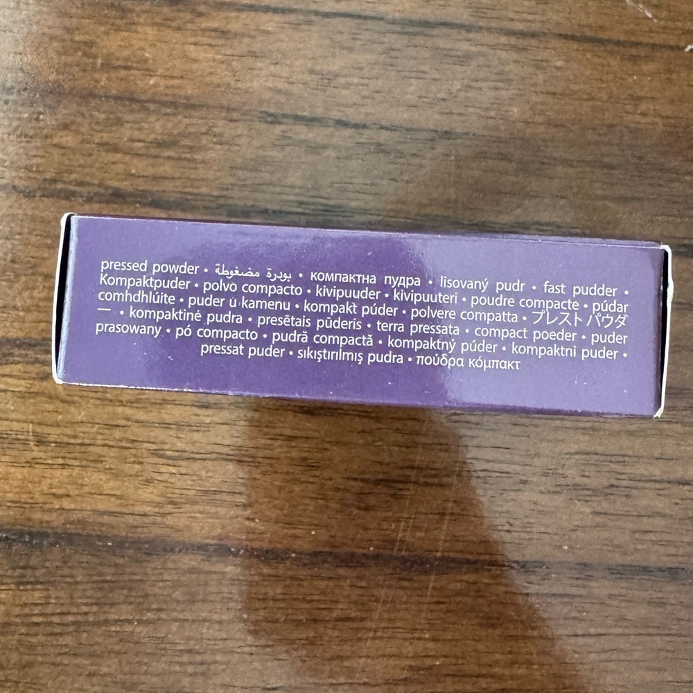 Tarte- Face Tape Pressed Powder (20S: light sand) - Picture 11 of 11